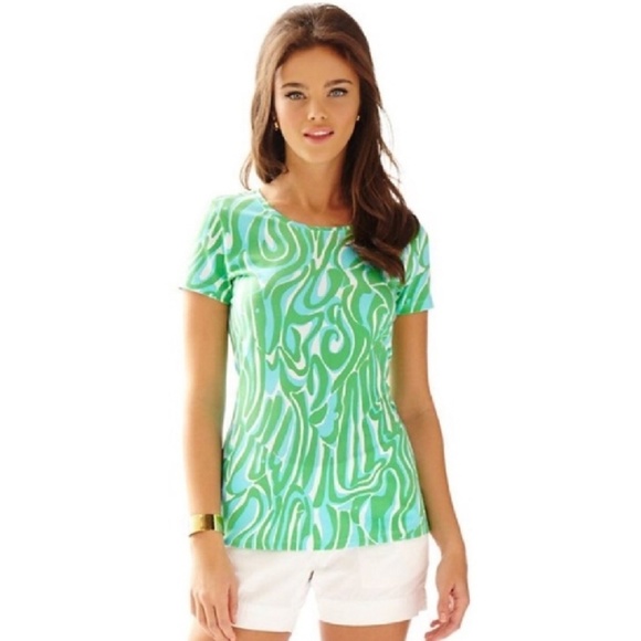 Lilly Pulitzer Tops - Lilly Pulitzer Crew Neck T-Shirt
